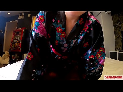 ❤️ Vajza e re cosplay pëlqen seksin deri në orgazmë me një shiringë në një kalorës dhe një blowjob. Vajzë aziatike me pidhi leshtore dhe cica të bukura me kostum tradicional japonez në video amatore që tregon masturbim me lodra qij. Sakura 3 OSAKAPORN. ❤❌ Vetëm porno në pornografi sq.pornoxlxx.ru ❌❤